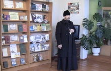 духовная встреча с молодежью ко дню православной книги с настоятелем храма святого Иннокентия Иркутского иереем Евгением Мананковым.